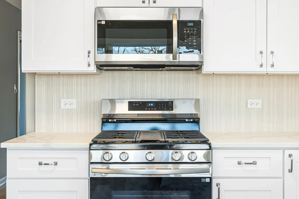 9120 26TH Place Brookfield IL 60513