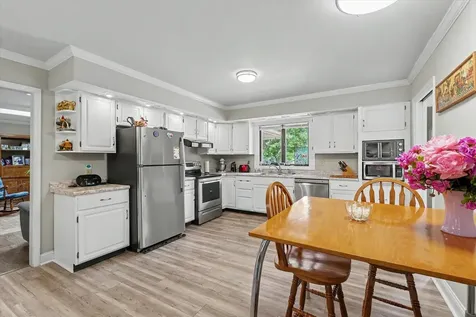 1001 East Richardson Street Farmer City IL 61842