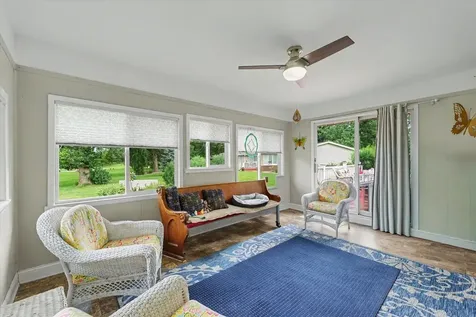1001 East Richardson Street Farmer City IL 61842
