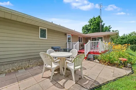 1001 East Richardson Street Farmer City IL 61842