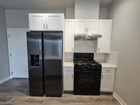 2807 South Halsted Street Chicago IL 60608