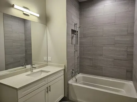 2807 South Halsted Street Chicago IL 60608