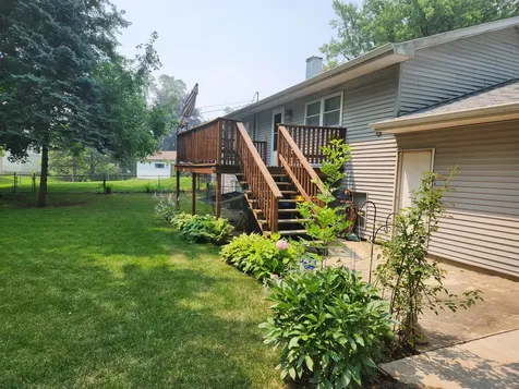 125 Egan Court Streamwood IL 60107