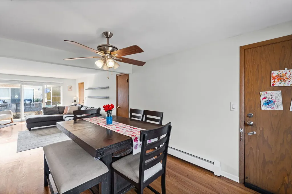6811 North Olmsted Avenue Chicago IL 60631