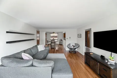 6811 North Olmsted Avenue Chicago IL 60631