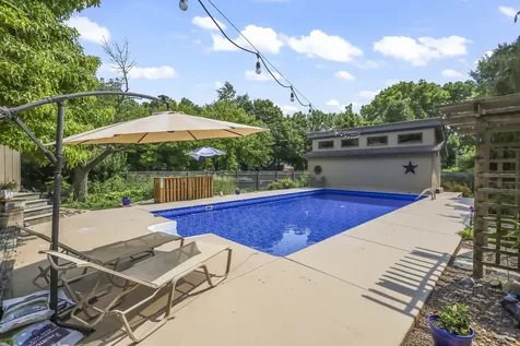 727 S Raven Road Shorewood IL 60404