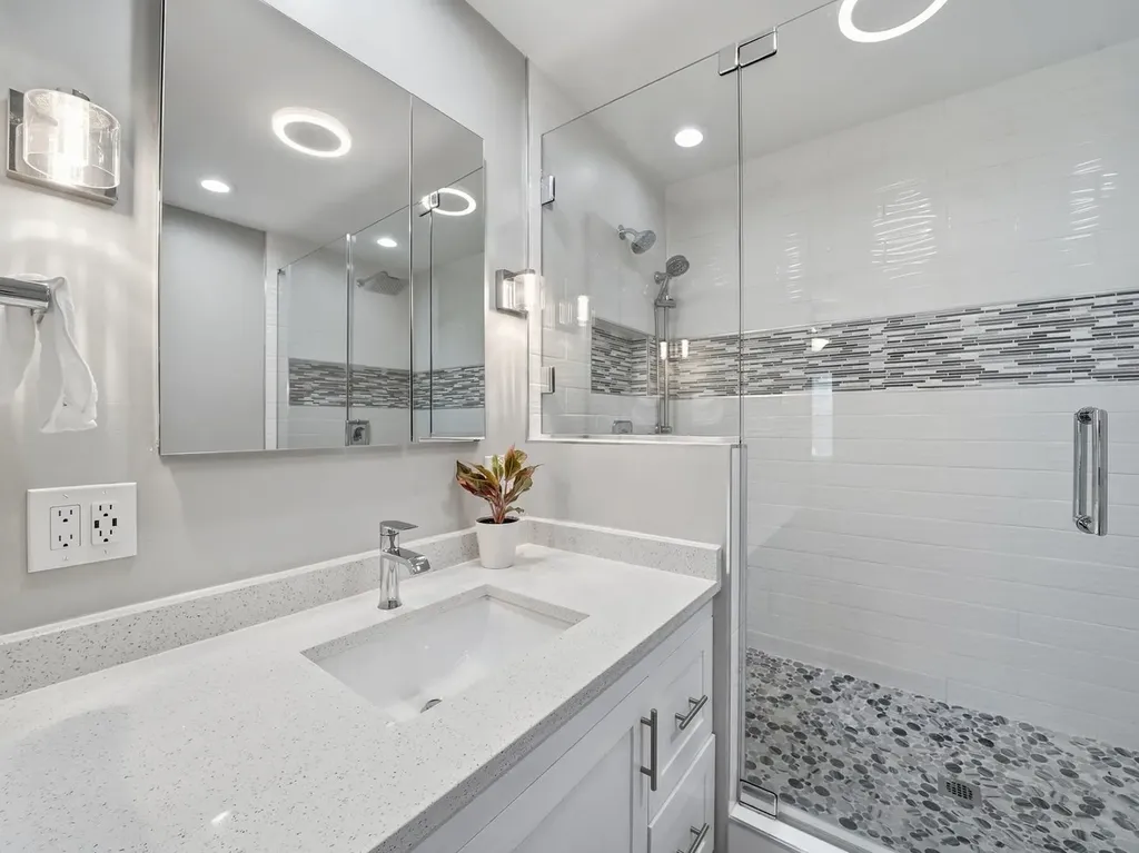 916 Stratford Lane Downers Grove IL 60516
