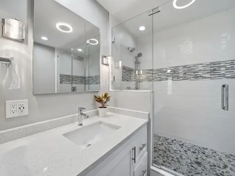 916 Stratford Lane Downers Grove IL 60516