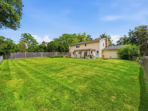 916 Stratford Lane Downers Grove IL 60516