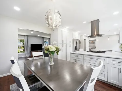 916 Stratford Lane Downers Grove IL 60516