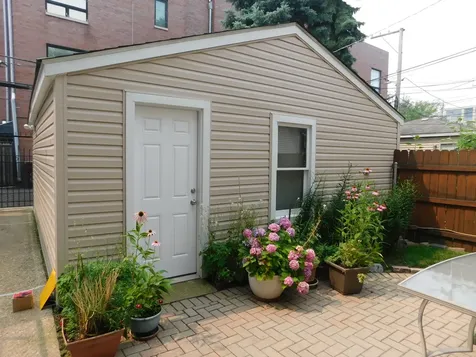 2329 West Mclean Avenue Chicago IL 60647