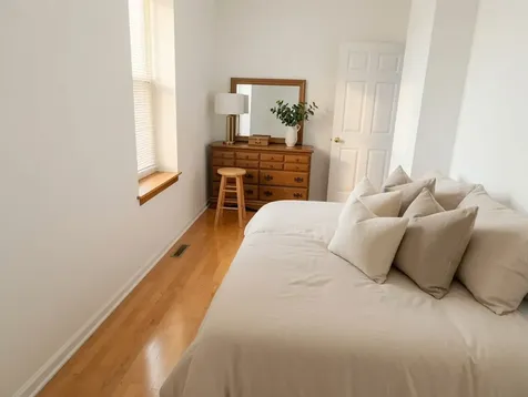 2329 West Mclean Avenue Chicago IL 60647