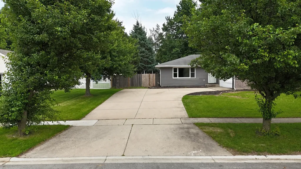 754 Longlane Road New Lenox IL 60451