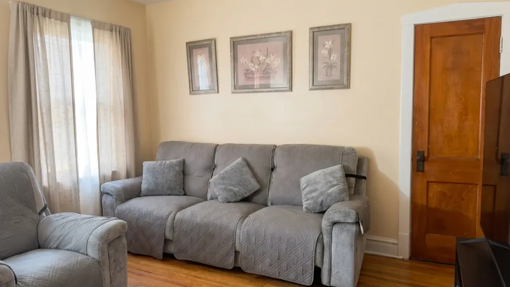 2341 North Merrimac Avenue Chicago IL 60639