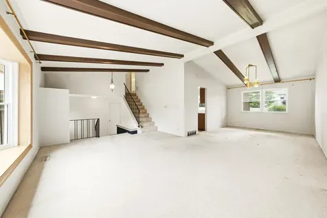 333 Beau Drive Des Plaines IL 60016