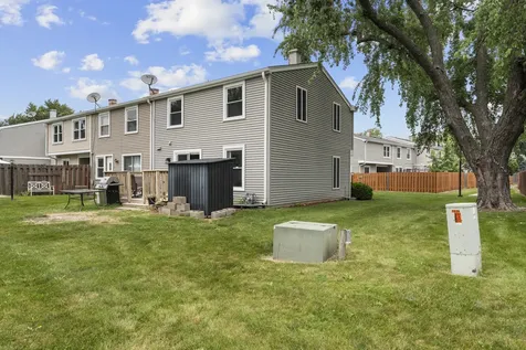818 Lexington Circle Hanover Park IL 60133