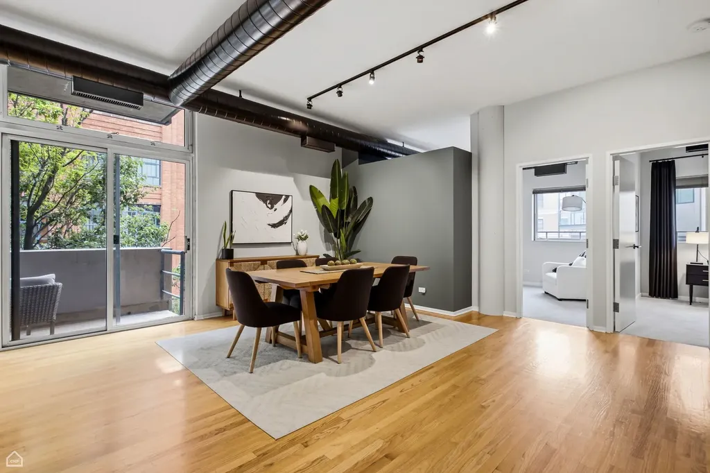939 West Huron Street Chicago IL 60642