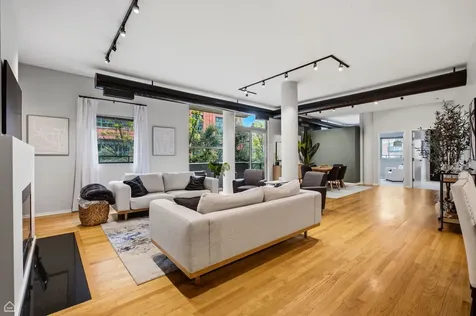939 West Huron Street Chicago IL 60642