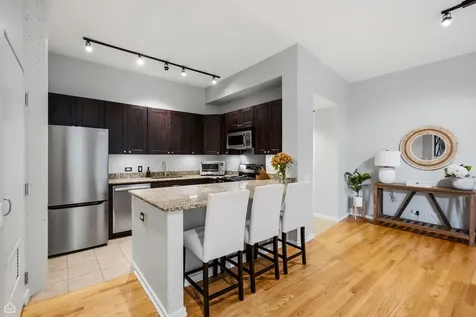939 West Huron Street Chicago IL 60642