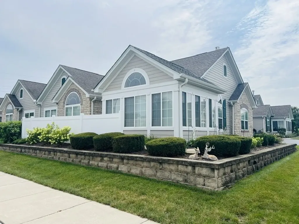 16625 South Fox Run Circle Plainfield IL 60586