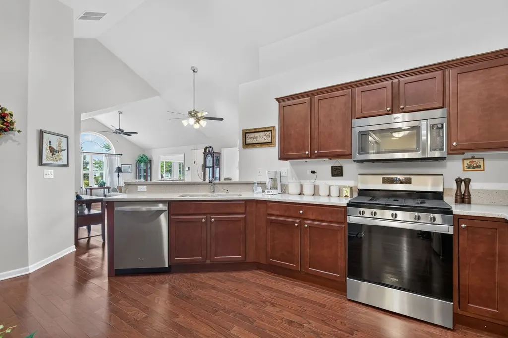 16625 South Fox Run Circle Plainfield IL 60586