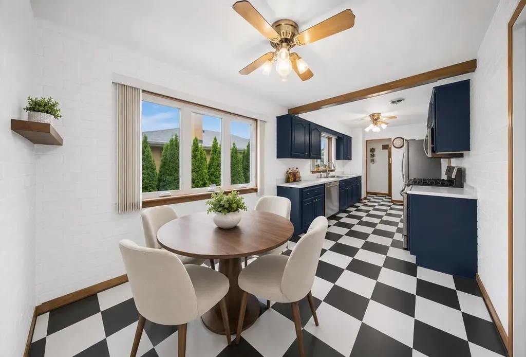 8231 West Berwyn Avenue Chicago IL 60656