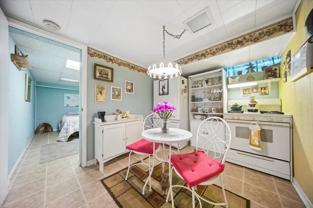 8231 West Berwyn Avenue Chicago IL 60656