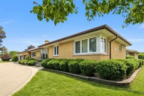 8231 West Berwyn Avenue Chicago IL 60656