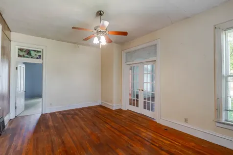 105 7TH Street Lincoln IL 62656