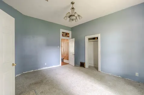 105 7TH Street Lincoln IL 62656