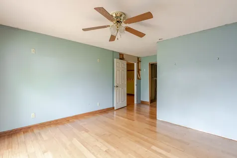 105 7TH Street Lincoln IL 62656