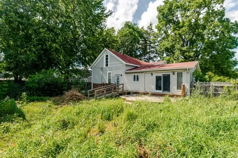 105 7TH Street Lincoln IL 62656