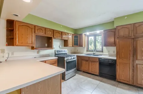 105 7TH Street Lincoln IL 62656