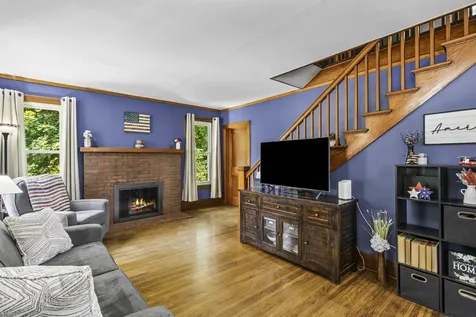 423 South Hale Street Plano IL 60545