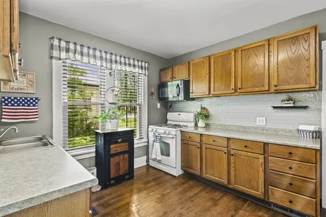 423 South Hale Street Plano IL 60545
