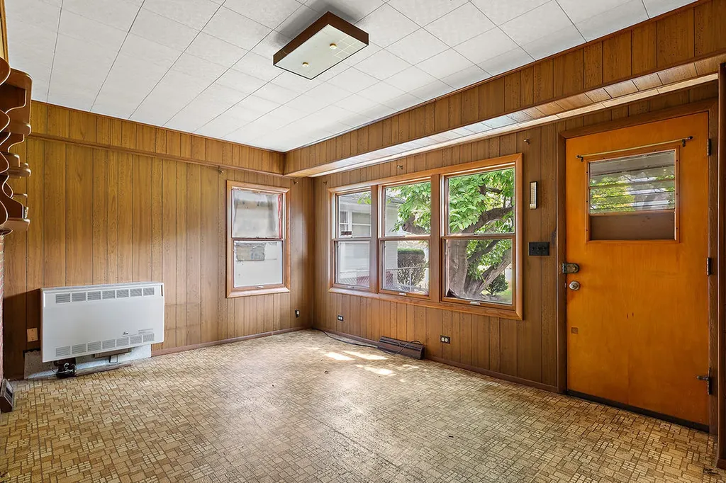 6145 North Keating Avenue Chicago IL 60646