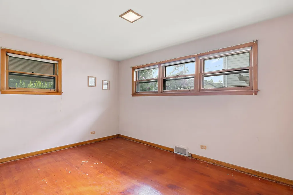 6145 North Keating Avenue Chicago IL 60646