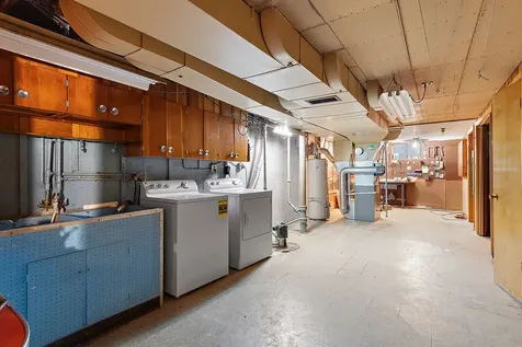 6145 North Keating Avenue Chicago IL 60646