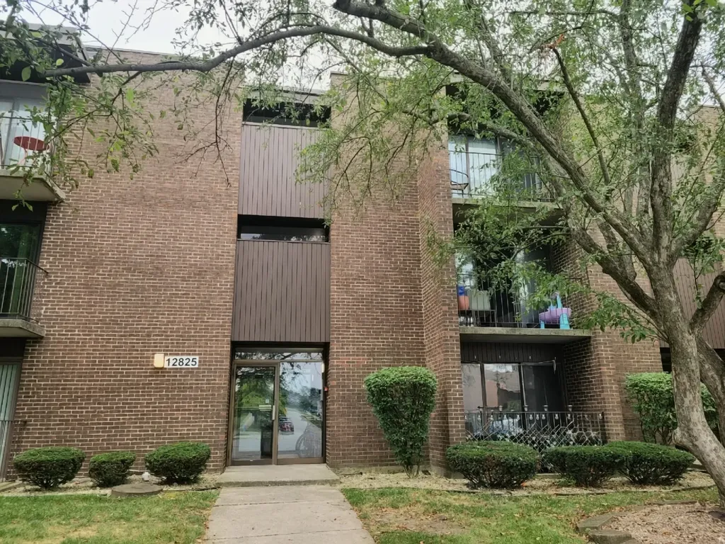 12825 South Kenneth Avenue Alsip IL 60803