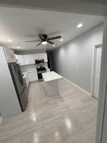 8835 South Commercial Avenue Chicago IL 60617