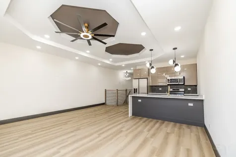 5637 South Prairie Avenue Chicago IL 60637