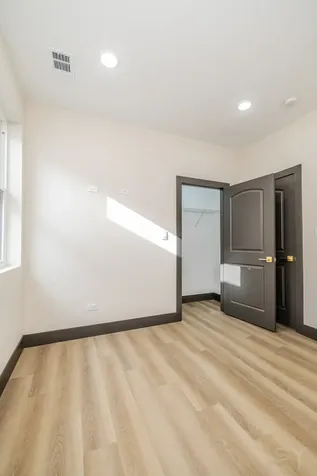 5637 South Prairie Avenue Chicago IL 60637