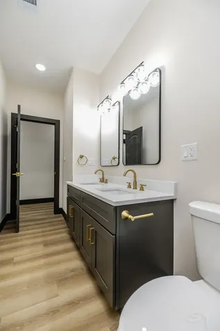 5637-43 South Prairie Avenue Chicago IL 60637