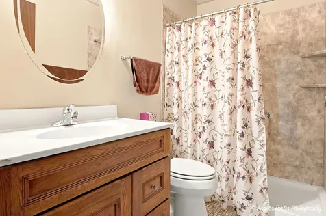 7404 Crest Hill Court Fox Lake IL 60020