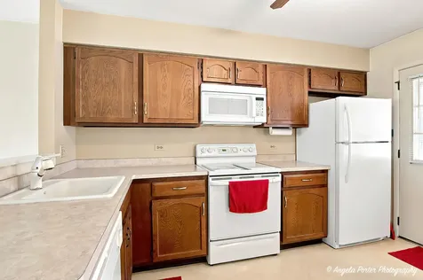 7404 Crest Hill Court Fox Lake IL 60020