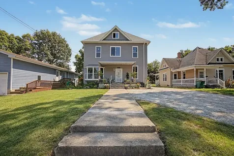 111 7TH Street Streator IL 61364