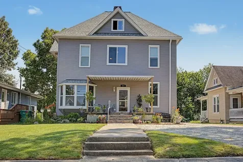 111 7TH Street Streator IL 61364