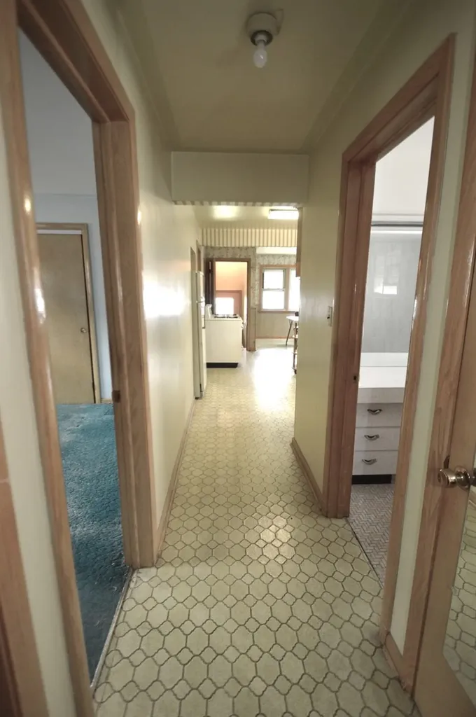 5625 South Kilbourn Avenue Chicago IL 60629