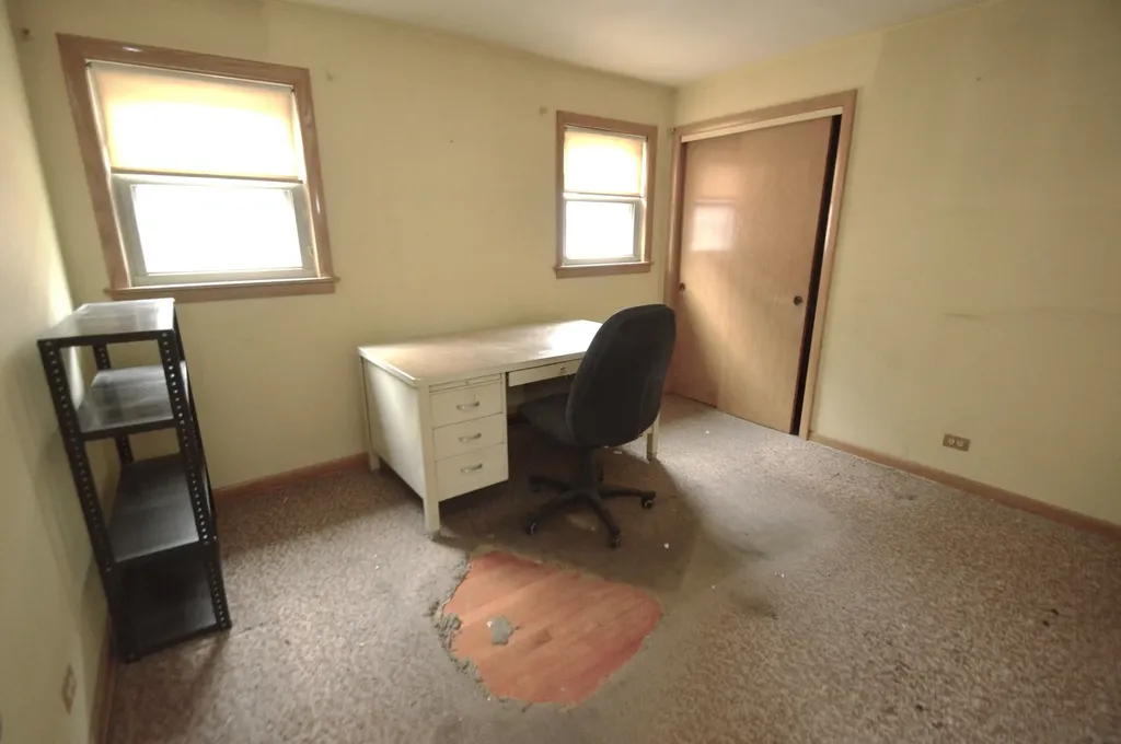 5625 South Kilbourn Avenue Chicago IL 60629