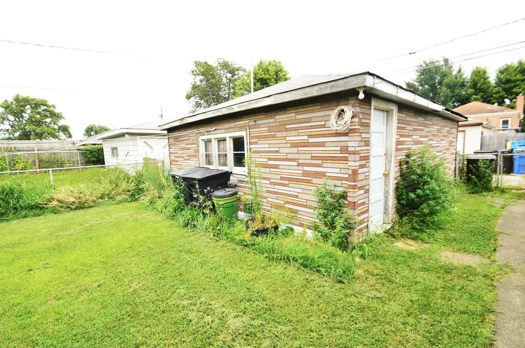 5625 South Kilbourn Avenue Chicago IL 60629